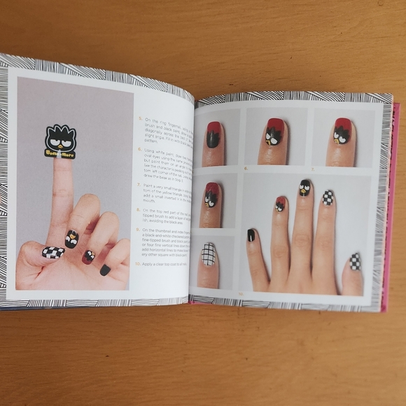 Hello Kitty – Nail Art Book (2014) - Picture 15 of 16